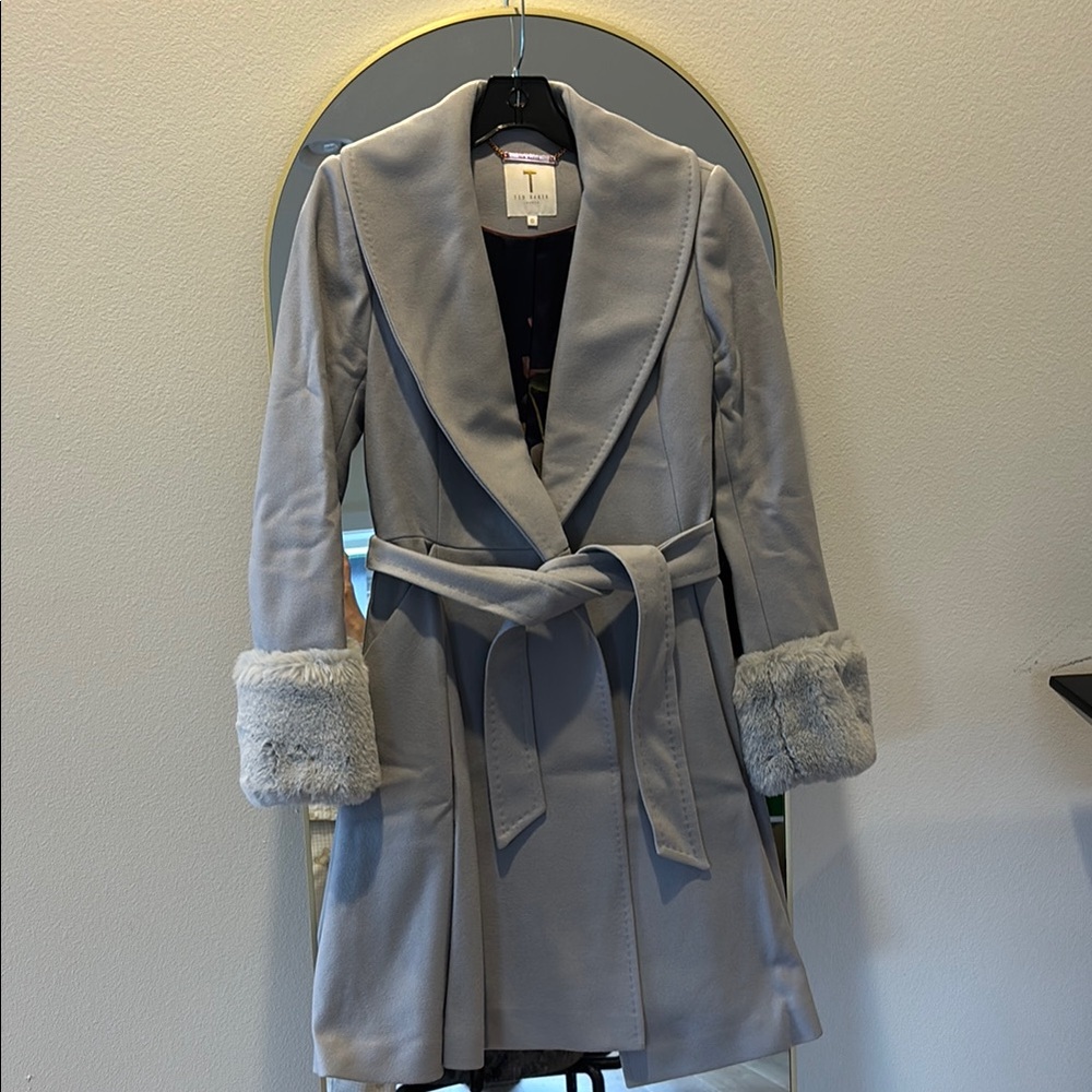 Ted Baker Elegant Gray Belted Coat with Faux Fur Cuffs